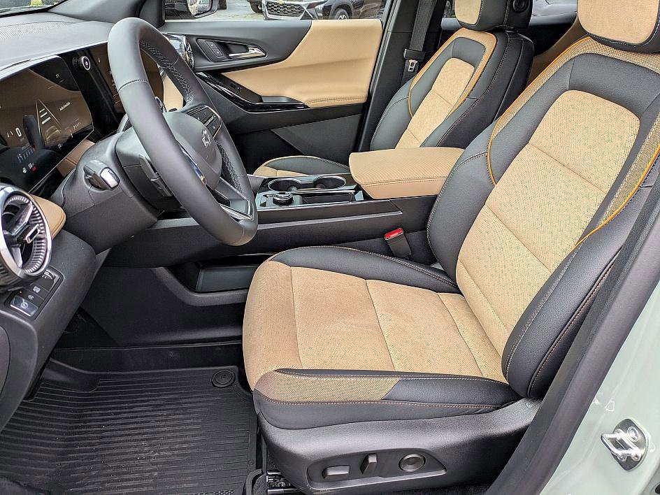 New 2026 Chevrolet Equinox ACTIV w/ Convenience Package III image 15