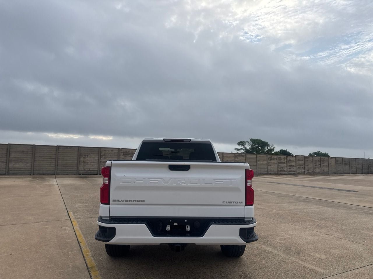 Used 2022 Chevrolet Silverado 1500 Custom AWD/4WD image 18