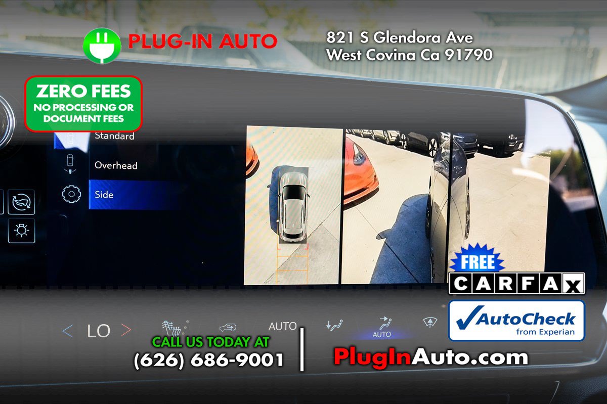 Used 2024 Chevrolet Equinox EV RS FWD image 39
