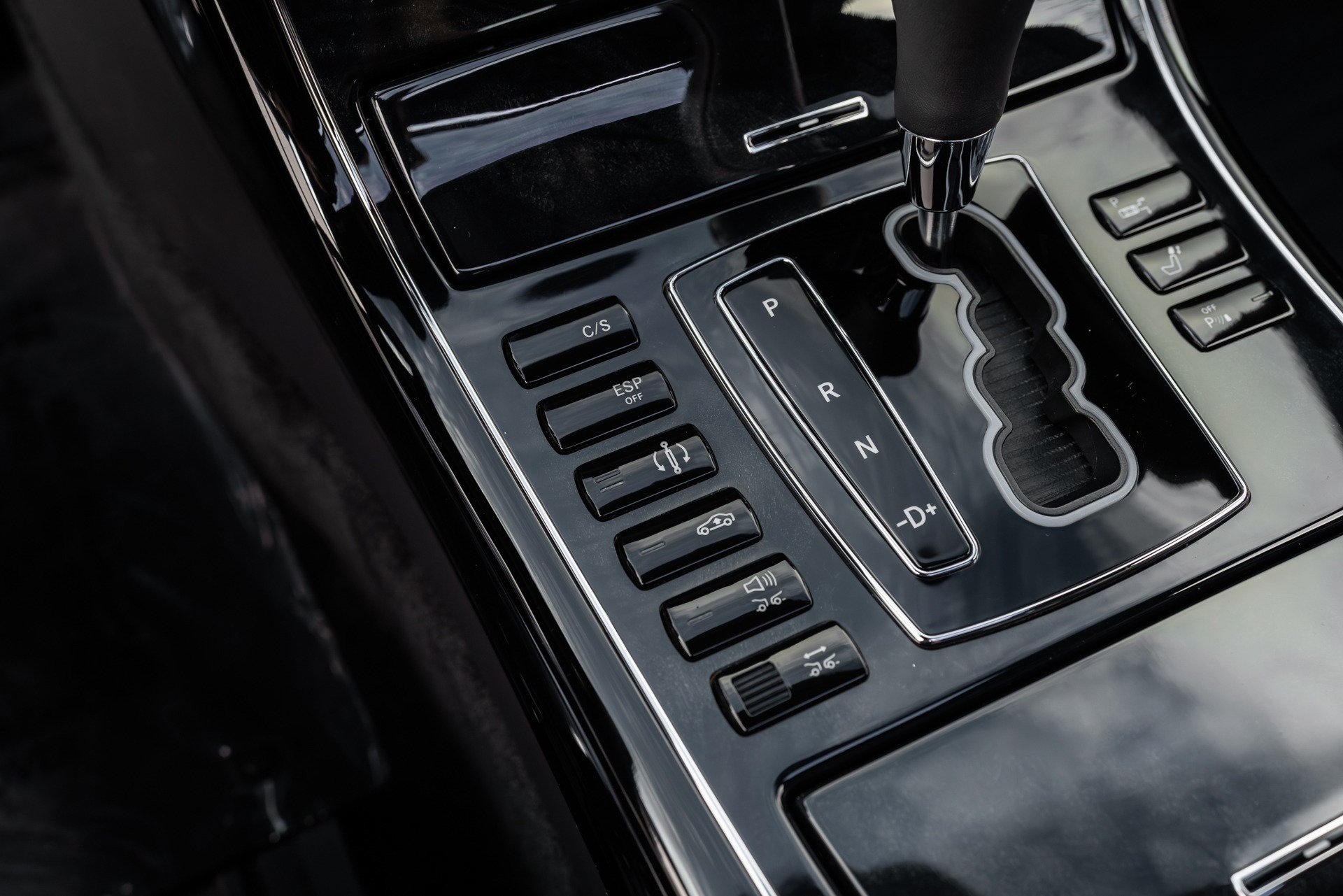 Used 2009 Maybach 57 S image 19