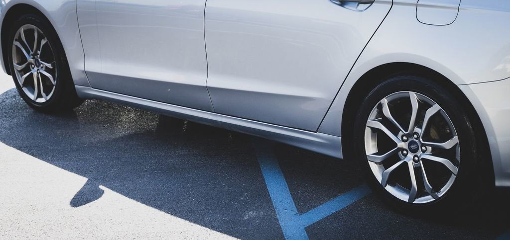 Used 2020 Ford Fusion SEL image 19