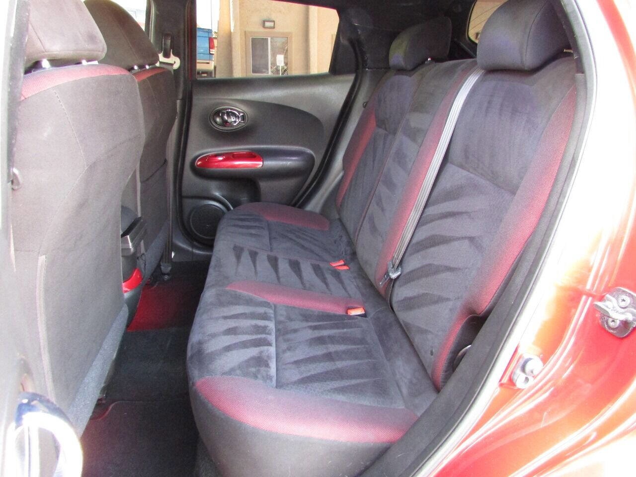 Used 2014 Nissan Juke SV w/ Navigation Package image 25