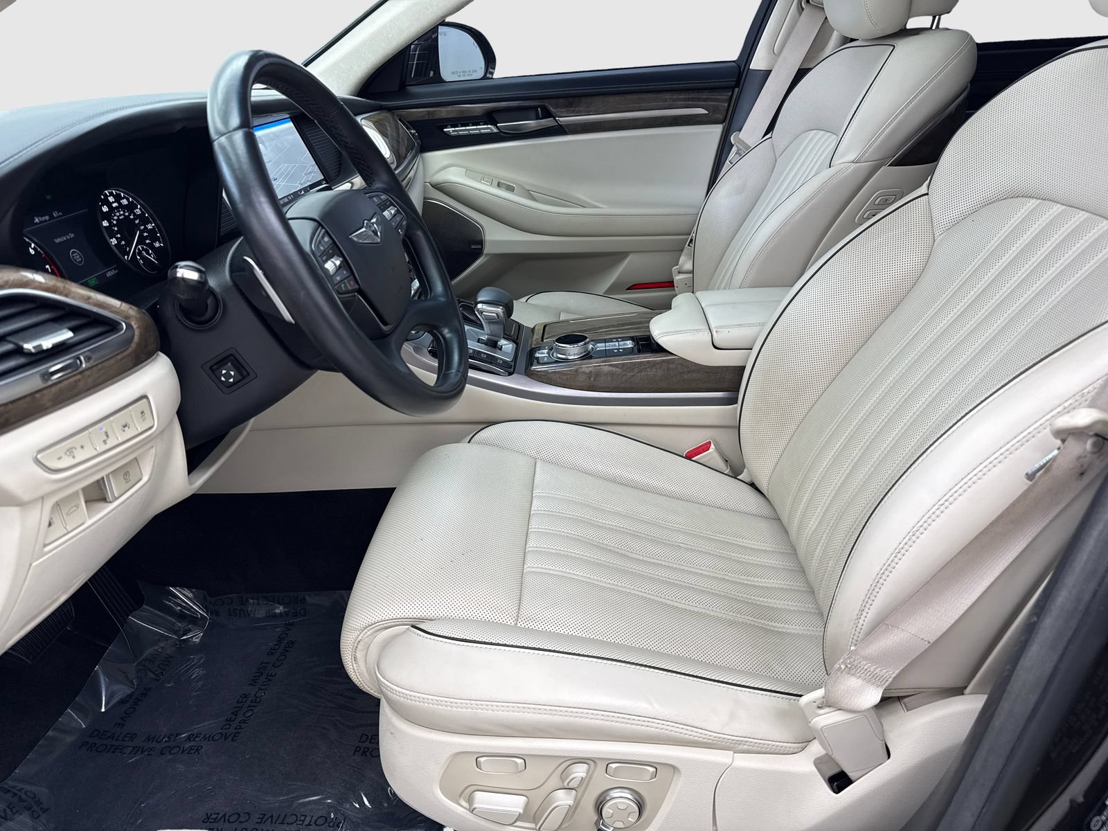 Used 2019 Genesis G90 3.3T Premium RWD image 17