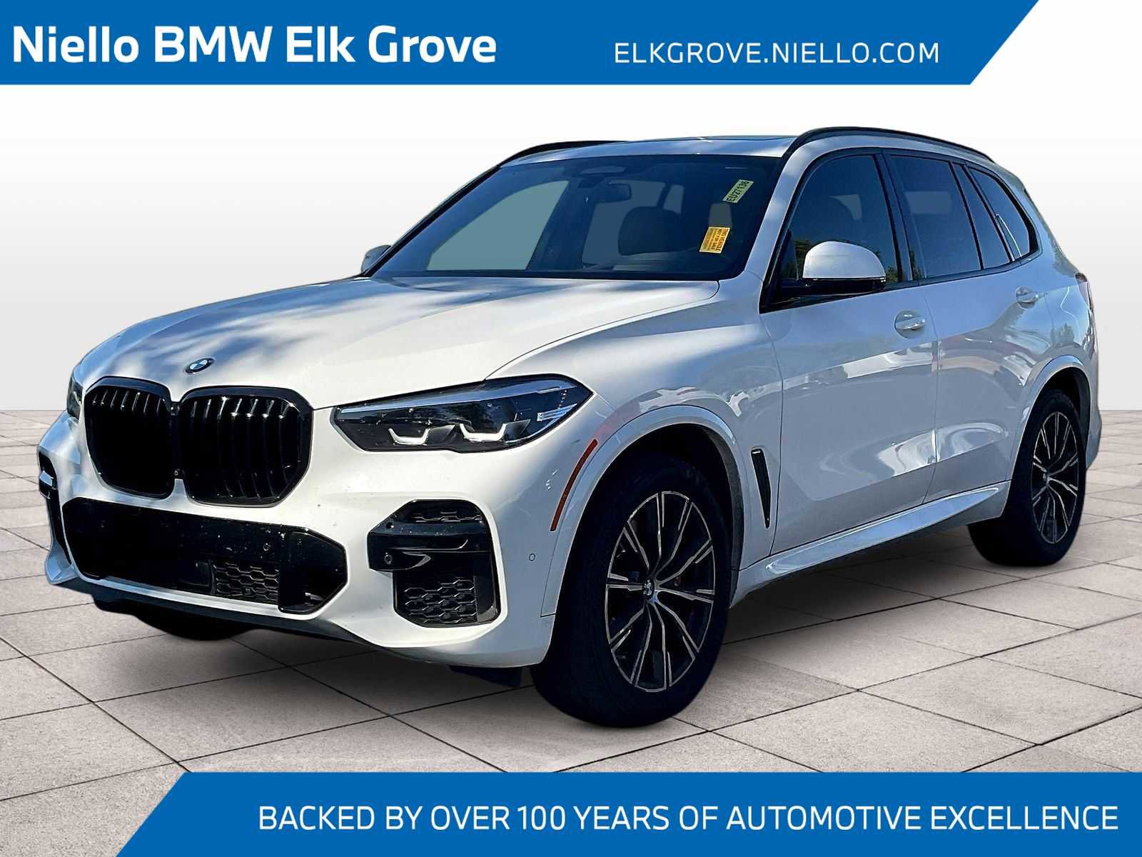 Used 2022 BMW X5 xDrive40i w/ M Sport Package image 1