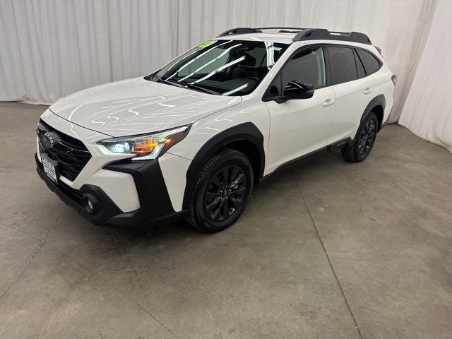 Used 2023 Subaru Outback Onyx Edition image 7