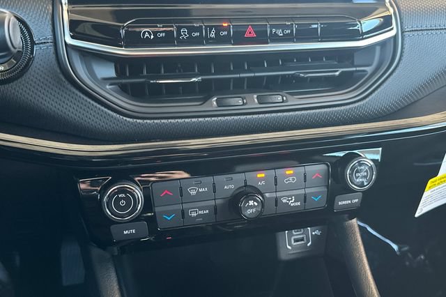 New 2026 Jeep Compass Limited AWD/4WD image 19
