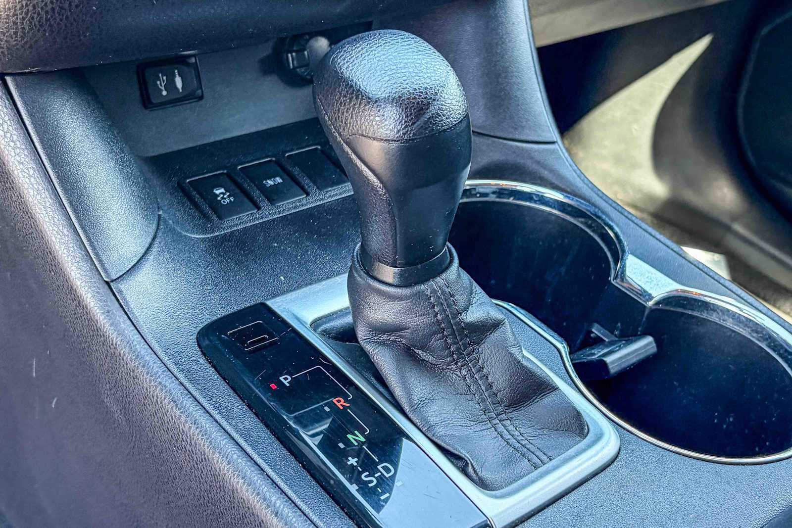 Used 2015 Toyota Highlander LE image 19