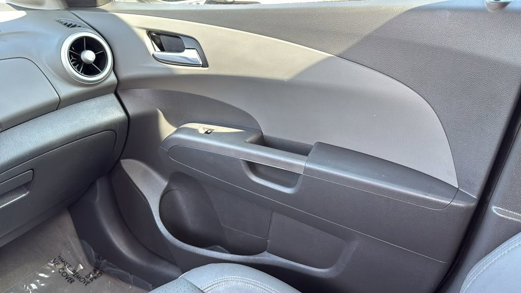 Used 2017 Chevrolet Sonic Premier image 20