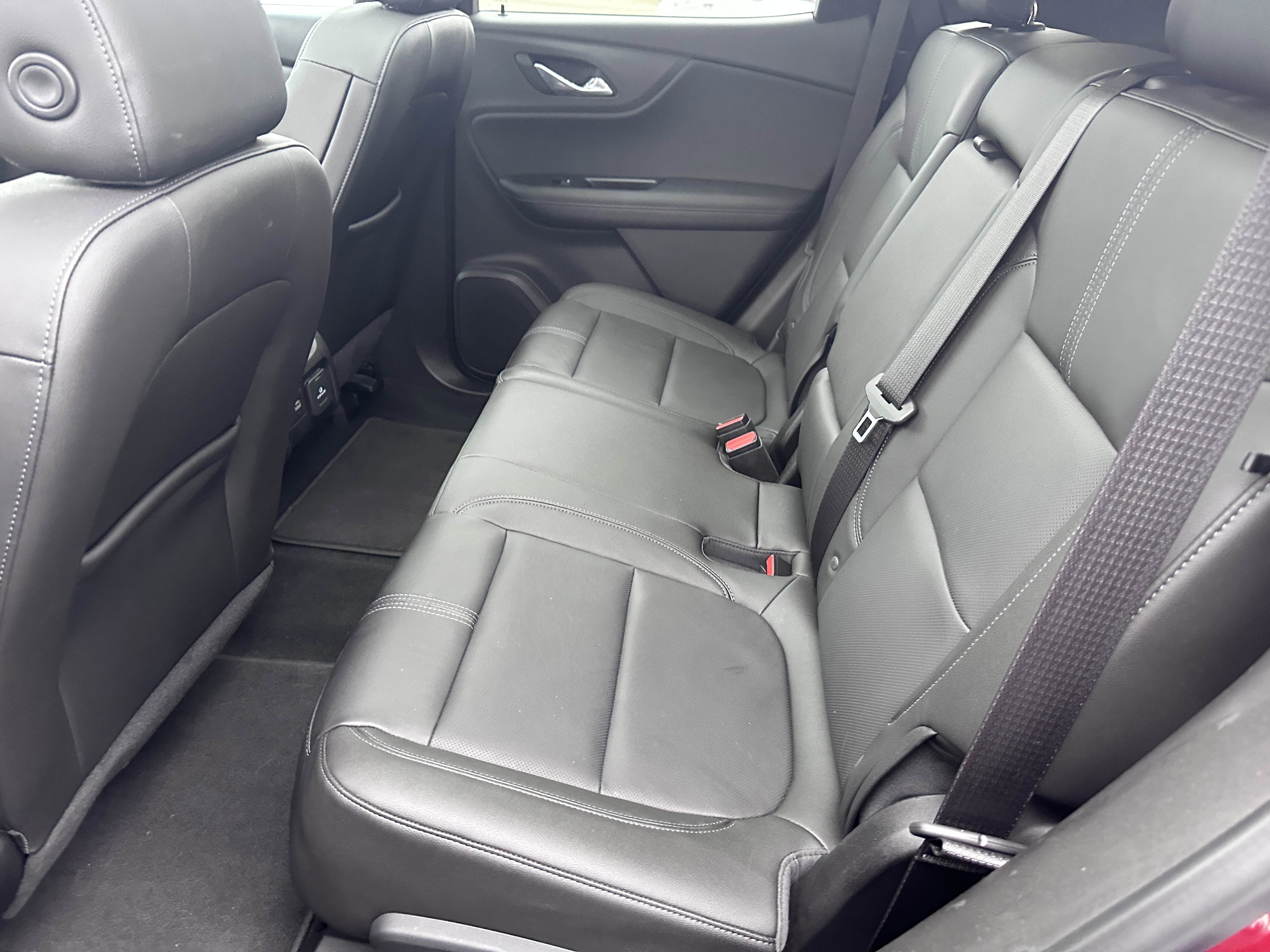 Used 2019 Chevrolet Blazer LT w/ Sun and Wheels Package image 11