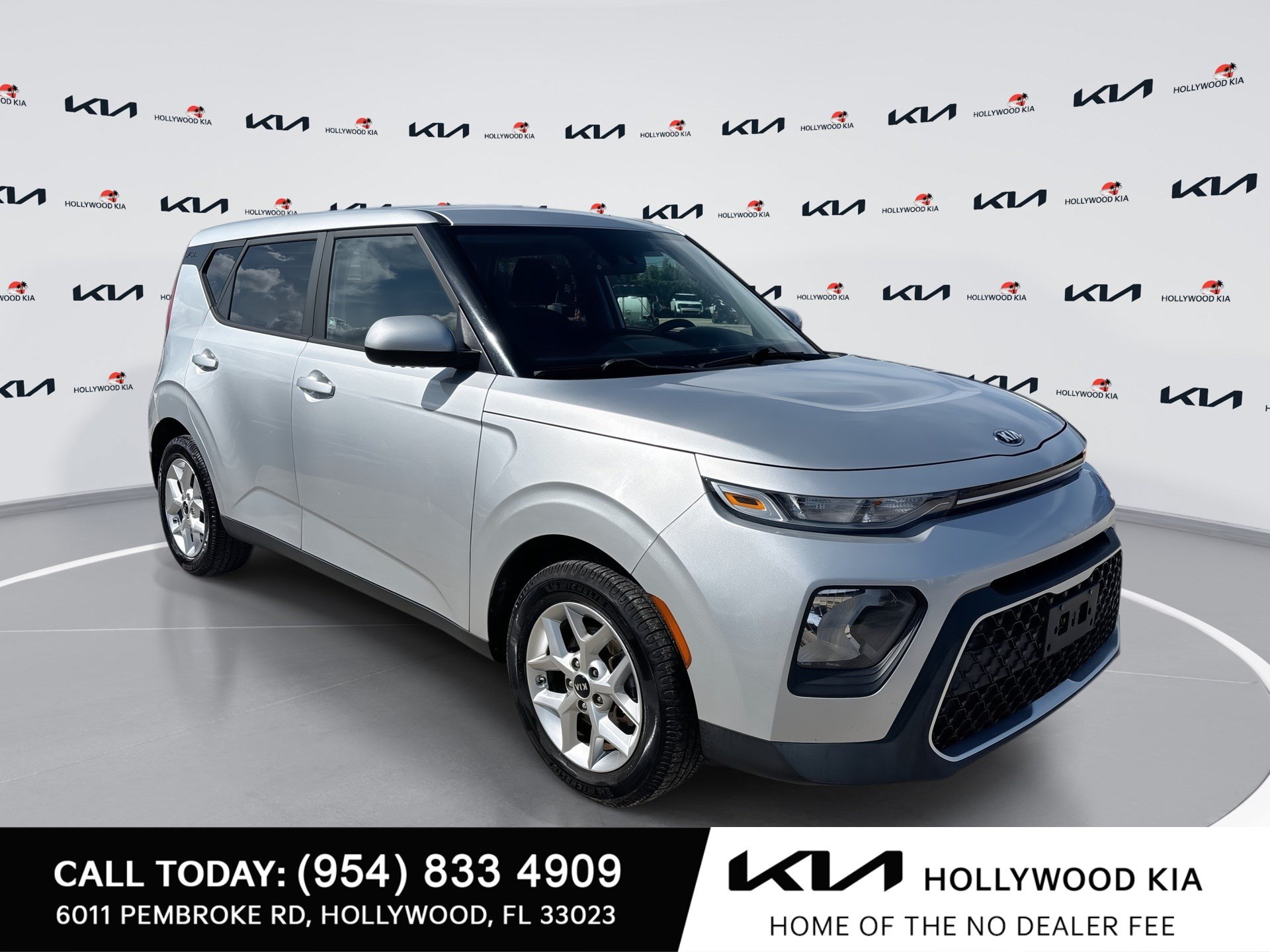 Used 2020 Kia Soul S FWD image 1
