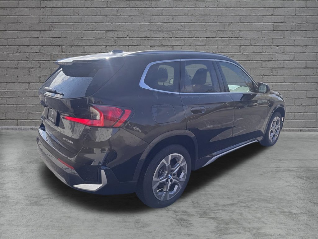 Used 2025 BMW X1 xDrive28i AWD/4WD image 8