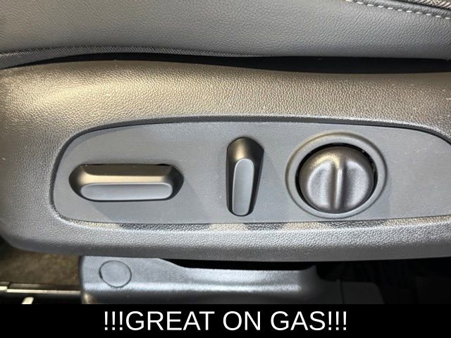 Used 2023 Buick Encore GX Select w/ Sport Touring Package image 26