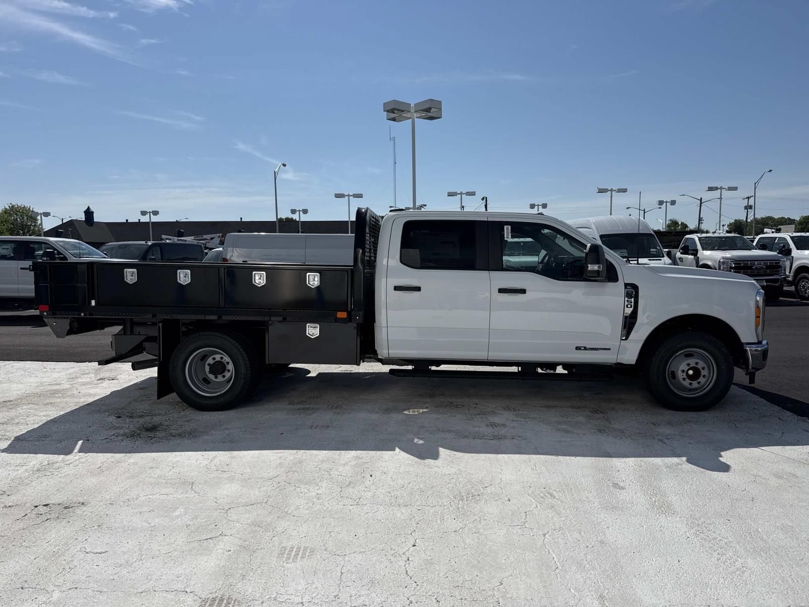 New 2026 Ford F350 XL w/ XL Chrome Package RWD image 2