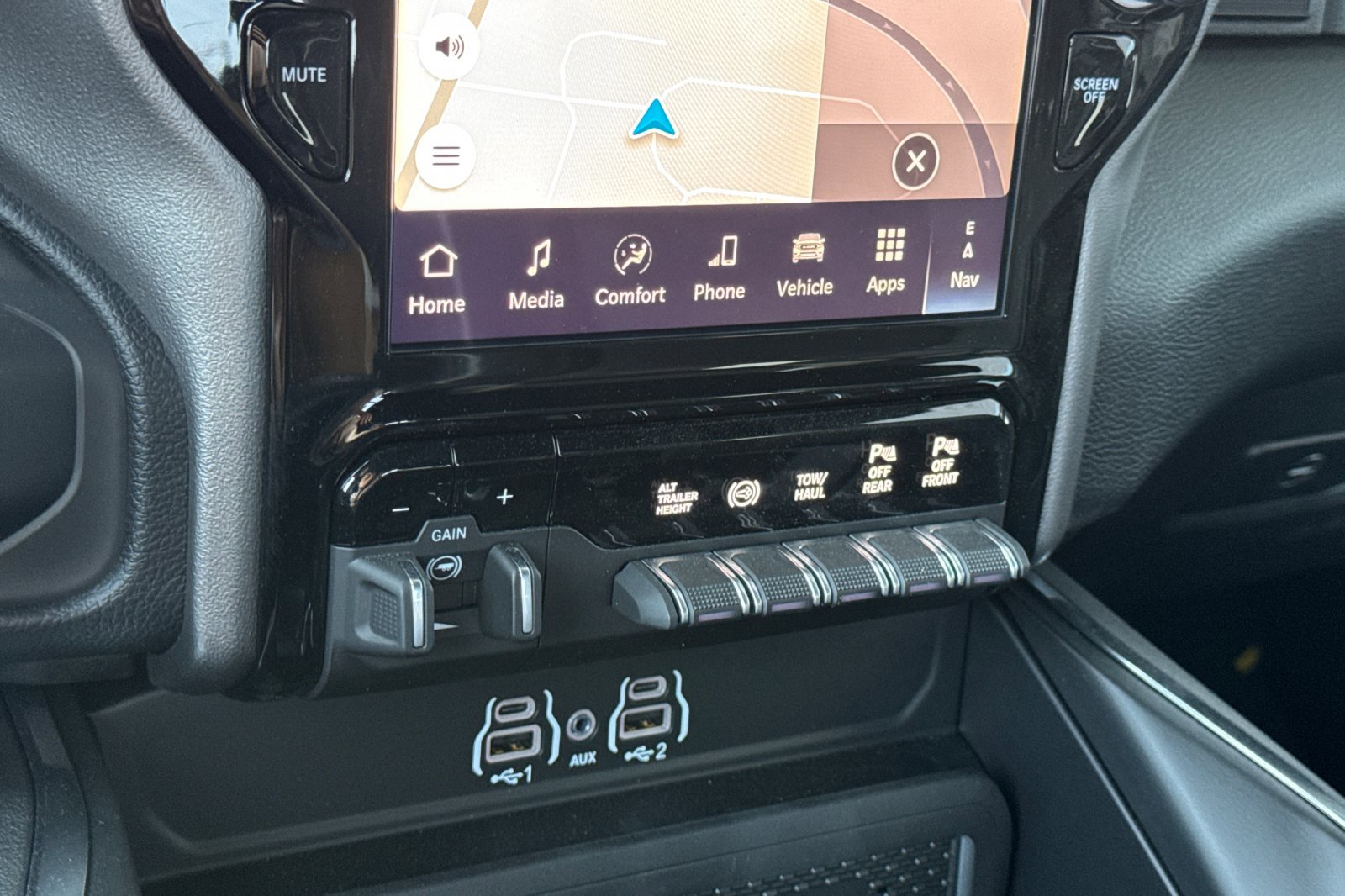 New 2026 RAM 3500 Laramie w/ Max Tow Package image 19