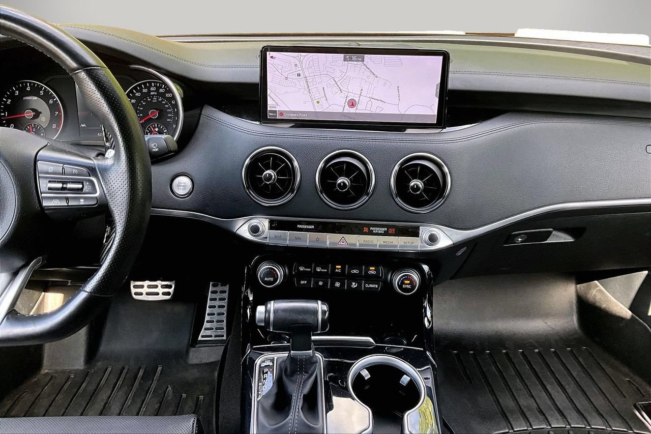 Used 2022 Kia Stinger GT-Line w/ Sun & Sound Package AWD/4WD image 12