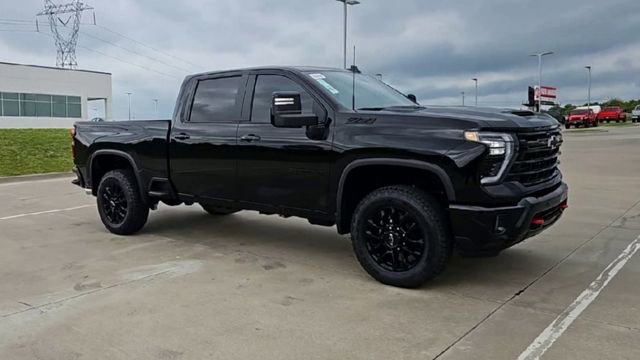 New 2026 Chevrolet Silverado 2500 LT w/ Trail Boss Package AWD/4WD image 2