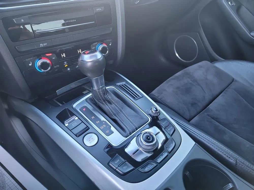 Used 2013 Audi S4 Premium Plus image 16