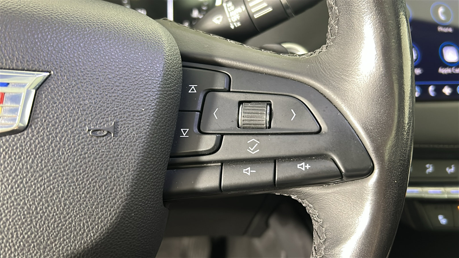 Used 2019 Cadillac XT4 Premium Luxury w/ Cold Weather Package AWD/4WD image 22