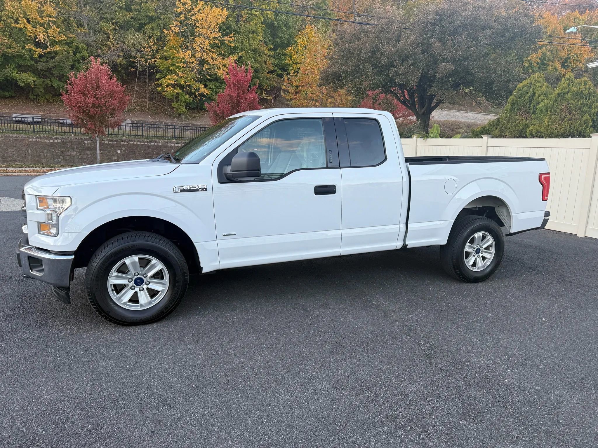 Used 2017 Ford F150 XLT w/ Trailer Tow Package image 3