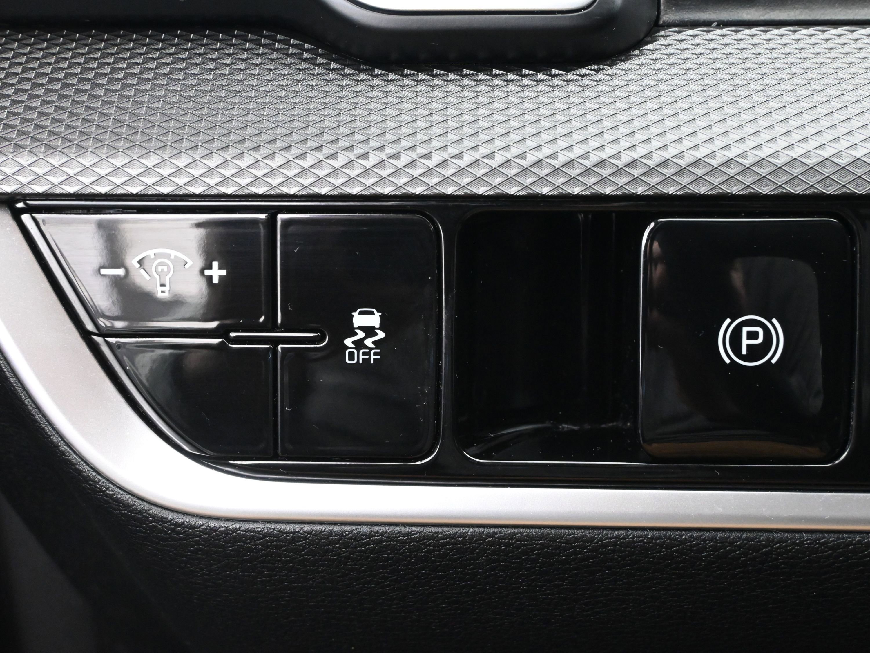 Used 2024 Kia Sportage LX image 12