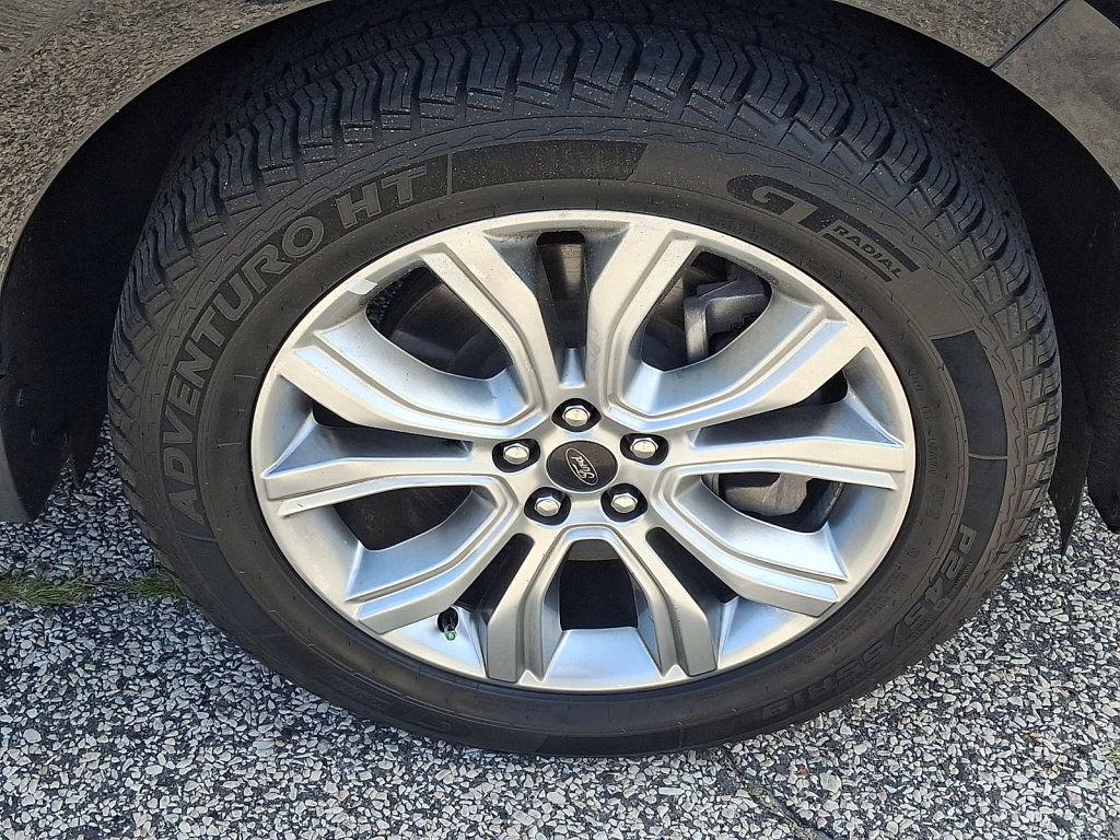Used 2024 Ford Edge Titanium AWD/4WD image 14