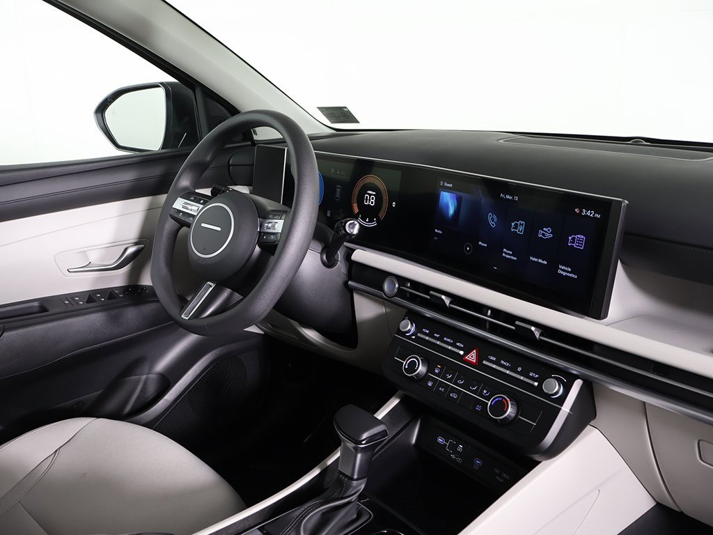 Certified 2025 Hyundai Tucson SE image 23