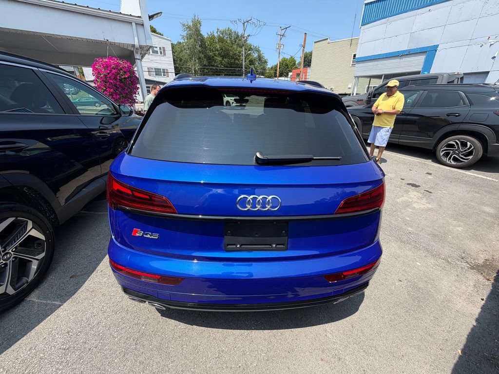 Used 2023 Audi SQ5 Premium Plus w/ Premium Plus Package AWD/4WD image 4