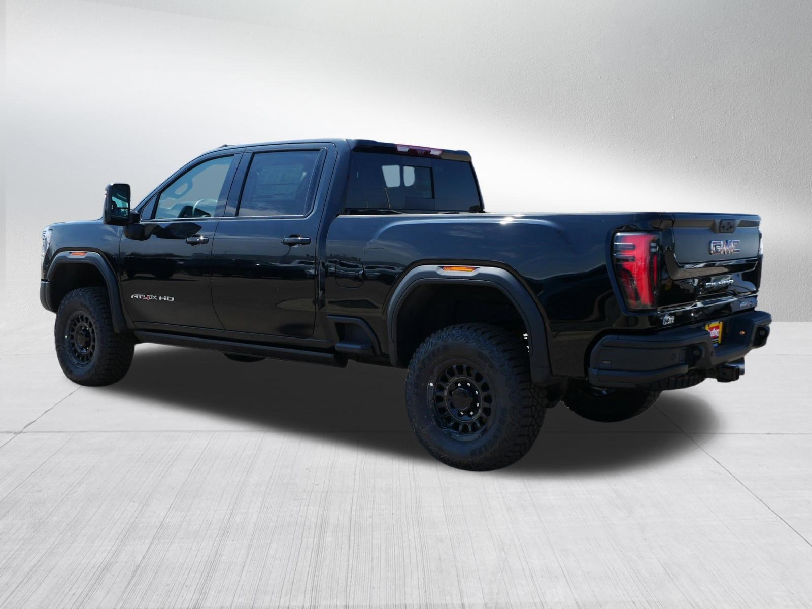New 2026 GMC Sierra 2500 AT4X w/ AT4X AEV Edition AWD/4WD video 2