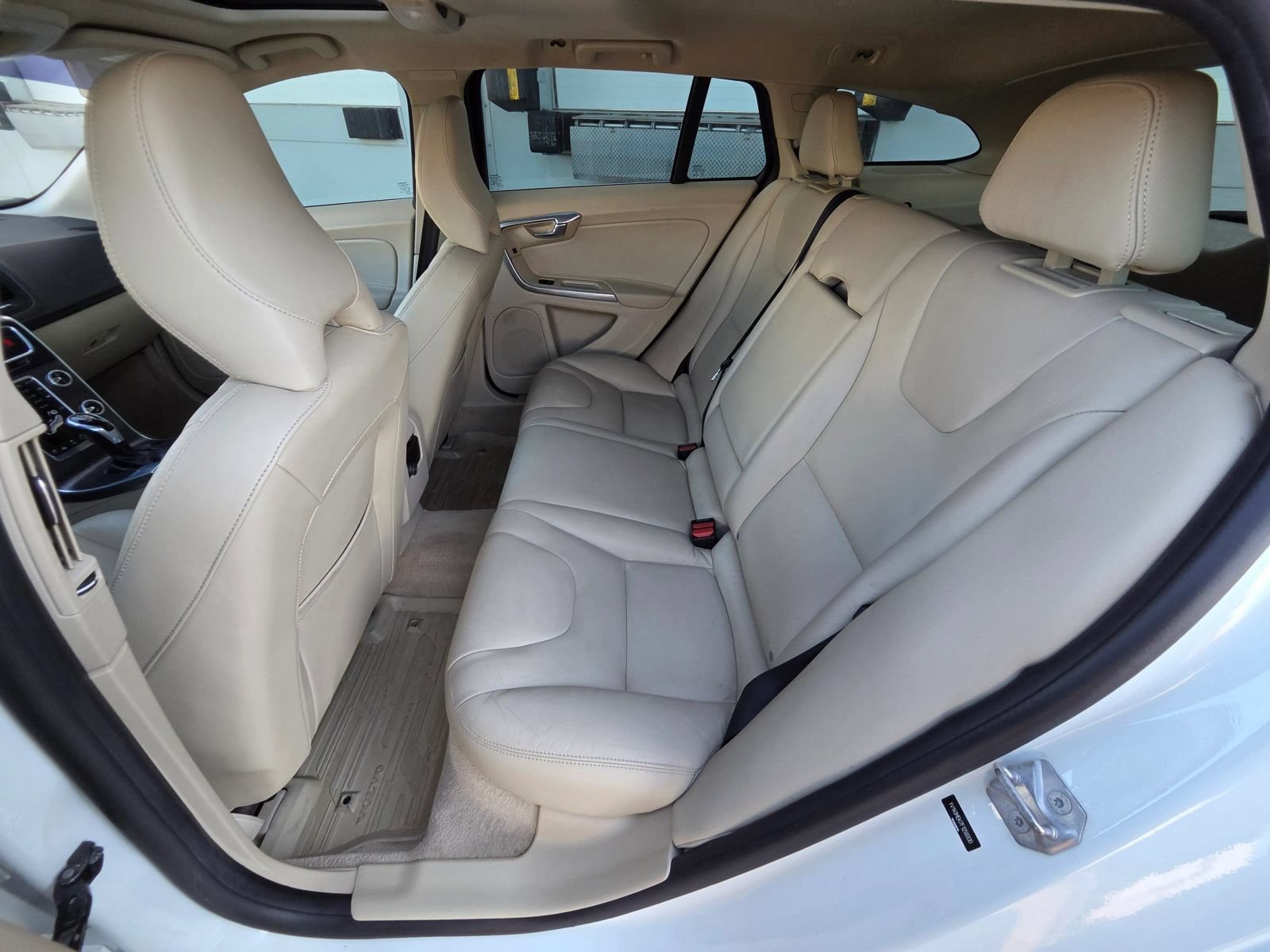 Used 2015 Volvo V60 T5 Premier FWD image 15