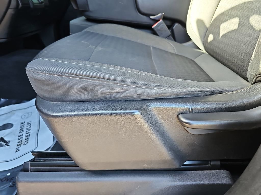 Used 2020 Chevrolet Silverado 1500 LT image 31