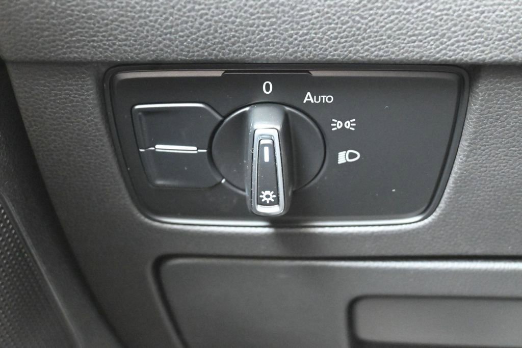 Used 2019 Volkswagen Arteon SE FWD image 24