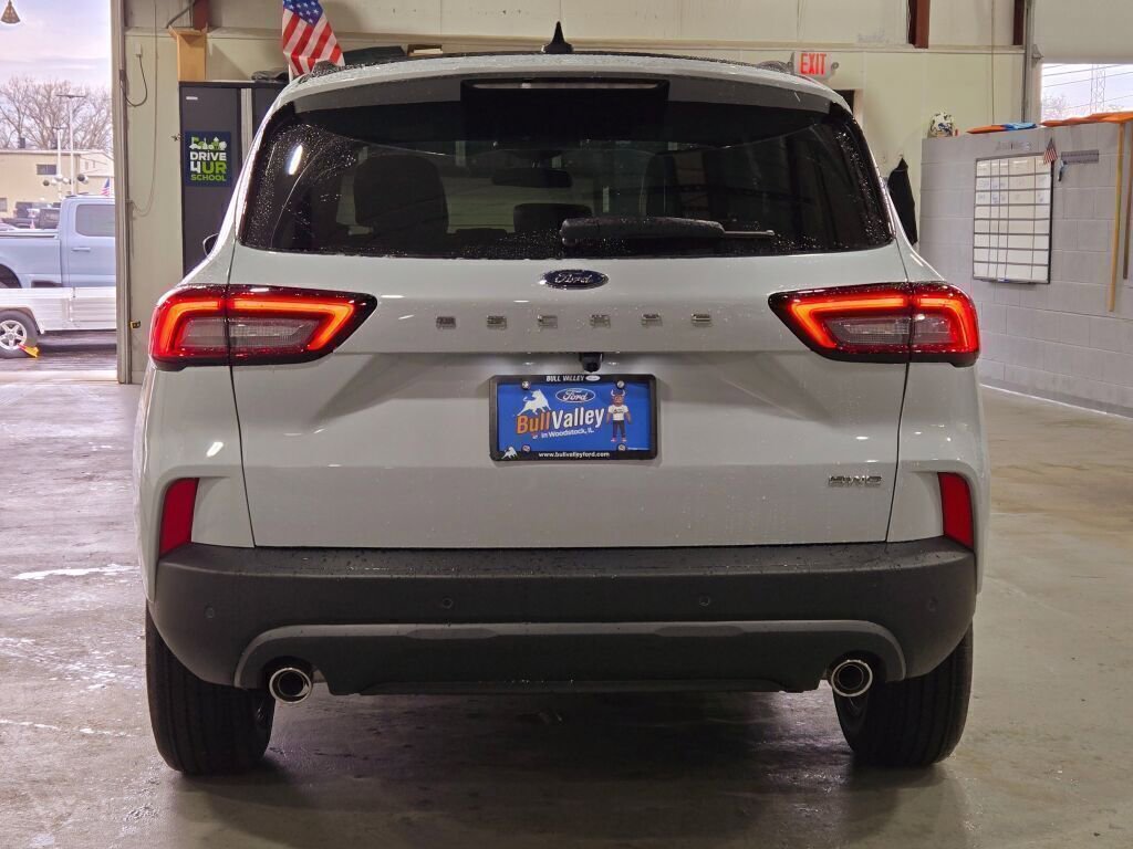 New 2025 Ford Escape ST-Line w/ Tech Pack #1 image 14