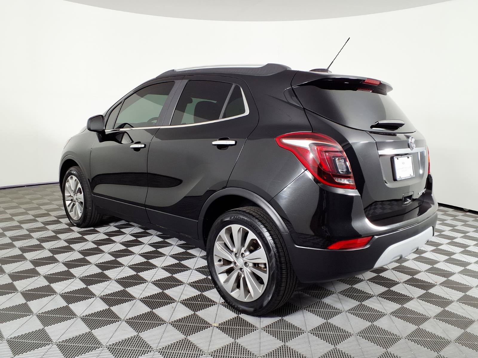 Used 2020 Buick Encore Preferred w/ Safety Package AWD/4WD image 6