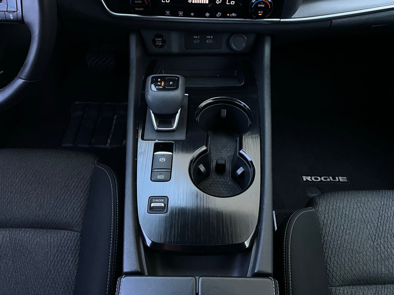 Used 2025 Nissan Rogue SV FWD image 15
