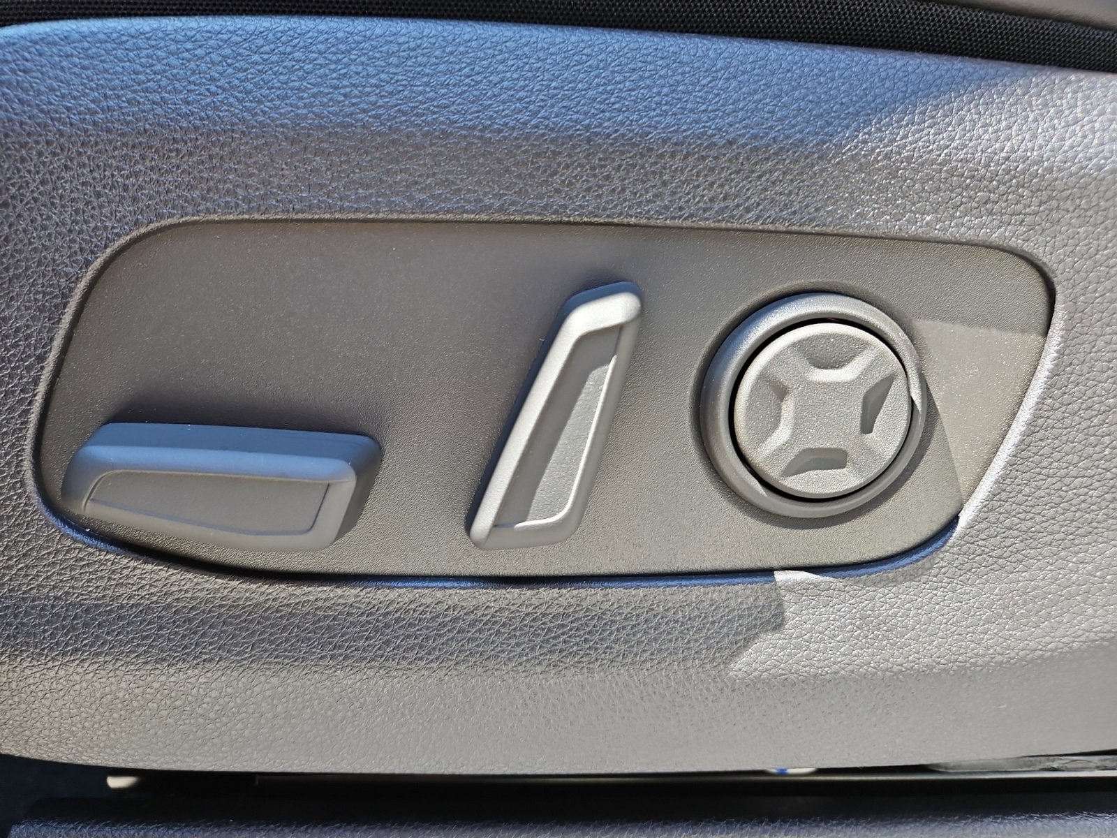 New 2026 Kia Carnival SX image 21