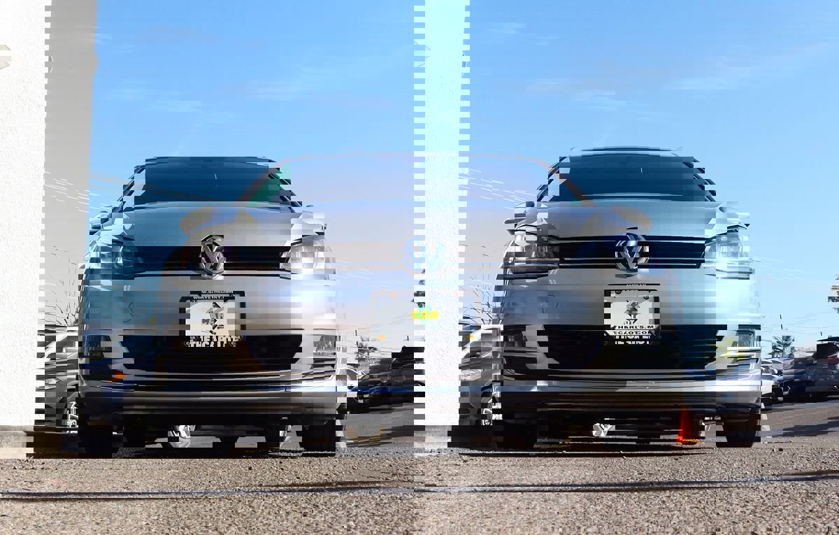 Used 2015 Volkswagen Golf SEL w/ Lighting Package (SEL) image 17