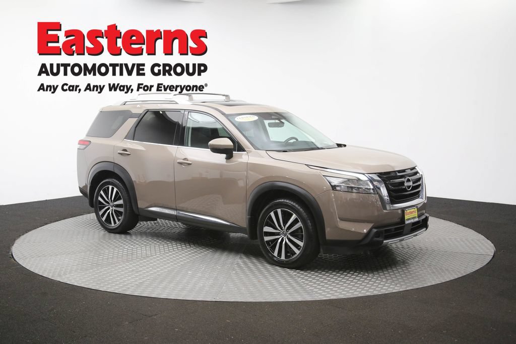 Used 2023 Nissan Pathfinder Platinum w/ Cargo Package AWD/4WD image 52