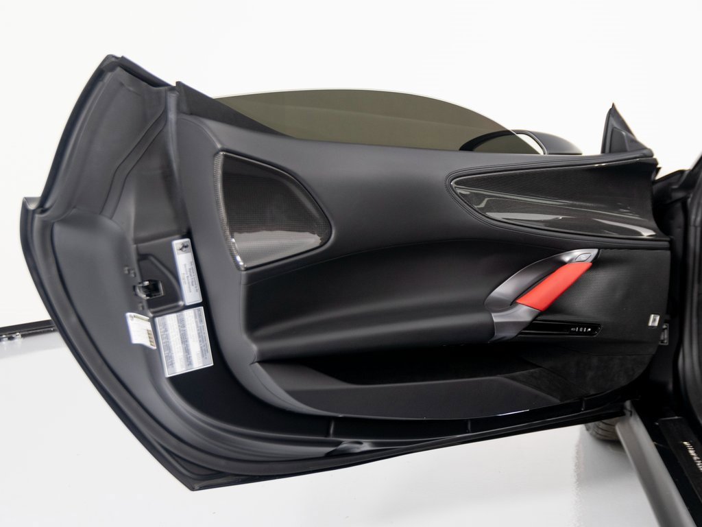 Used 2024 Ferrari SF90 Spider image 11