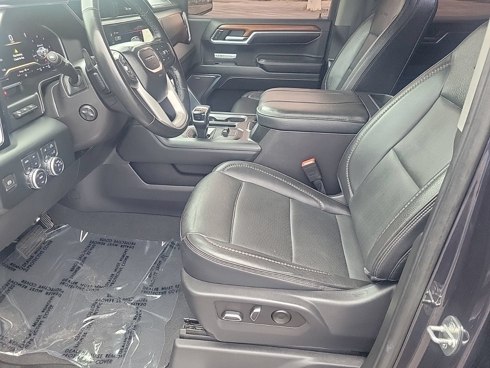 Used 2023 GMC Sierra 1500 Denali w/ Denali Reserve Package AWD/4WD image 13