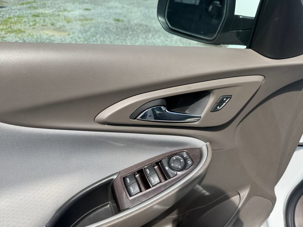 Used 2022 Chevrolet Malibu LS w/ Driver Confidence Package FWD image 18