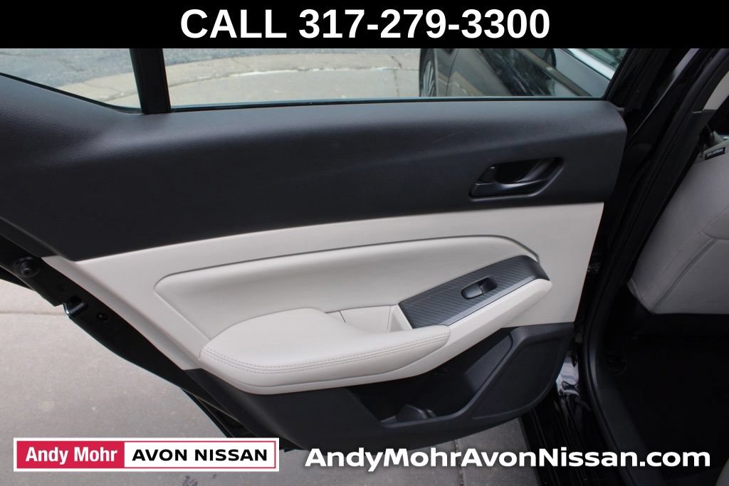 Used 2025 Nissan Altima 2.5 SV FWD image 25