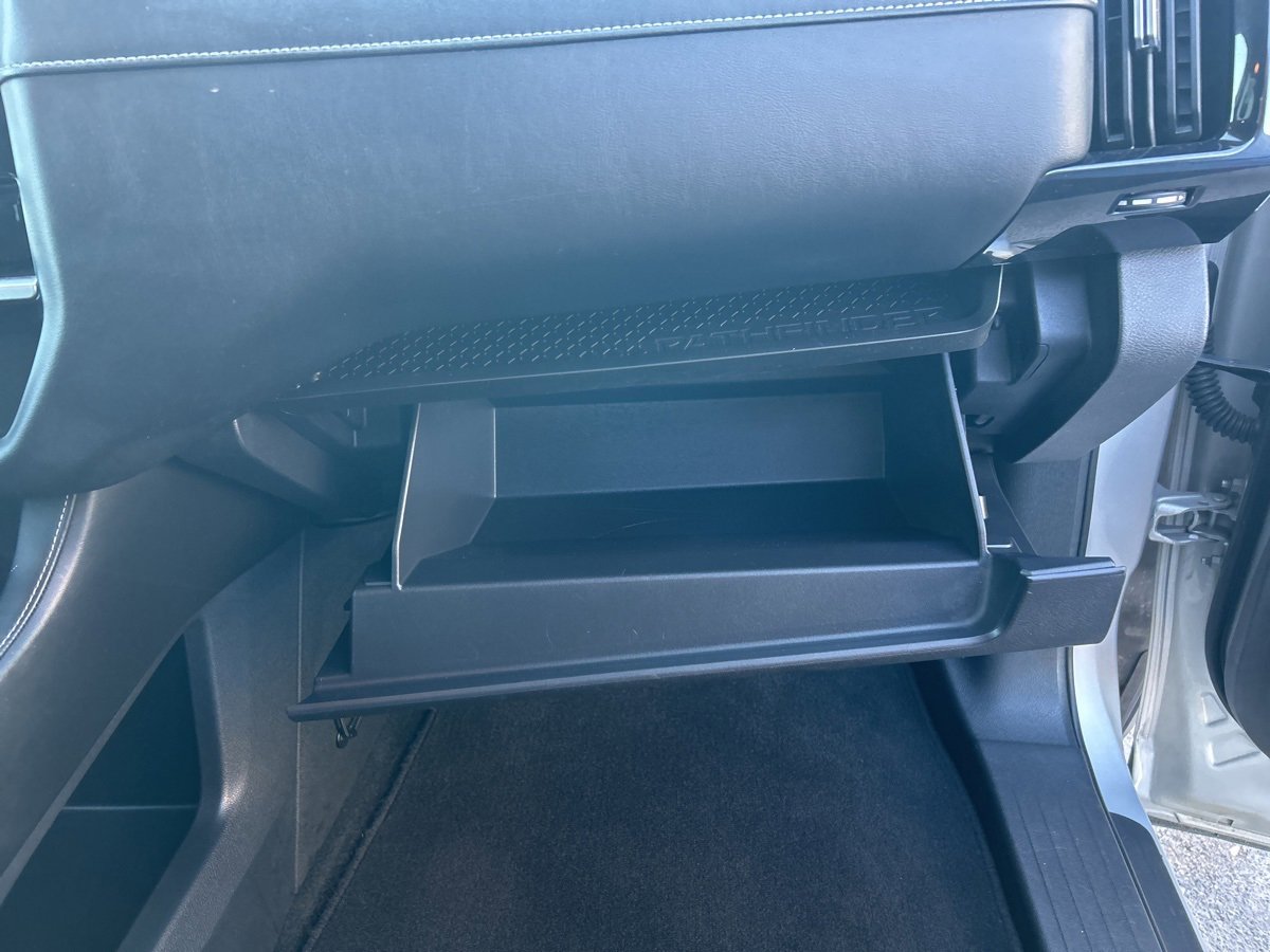 Used 2022 Nissan Pathfinder SV w/ Cargo Package image 41