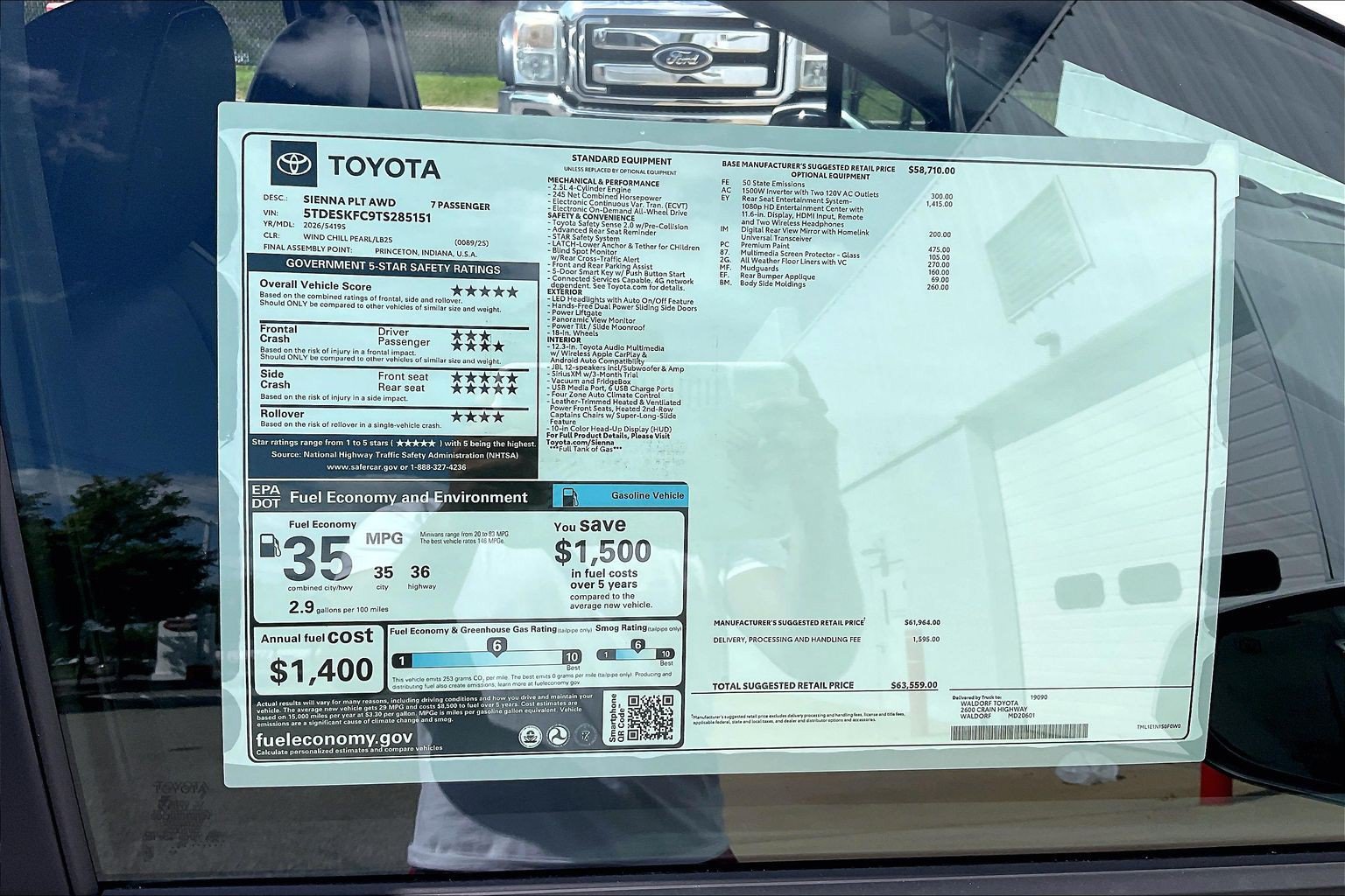 New 2026 Toyota Sienna Platinum AWD/4WD image 18