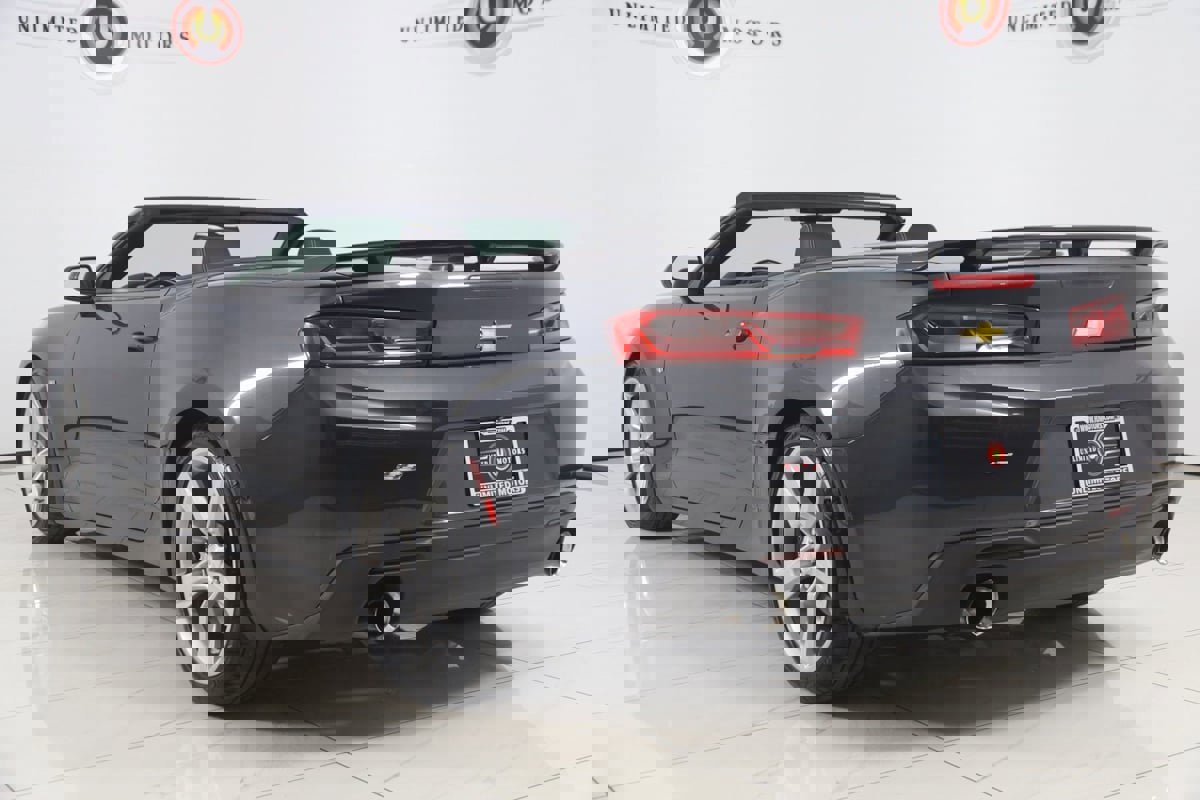 Used 2017 Chevrolet Camaro SS image 29