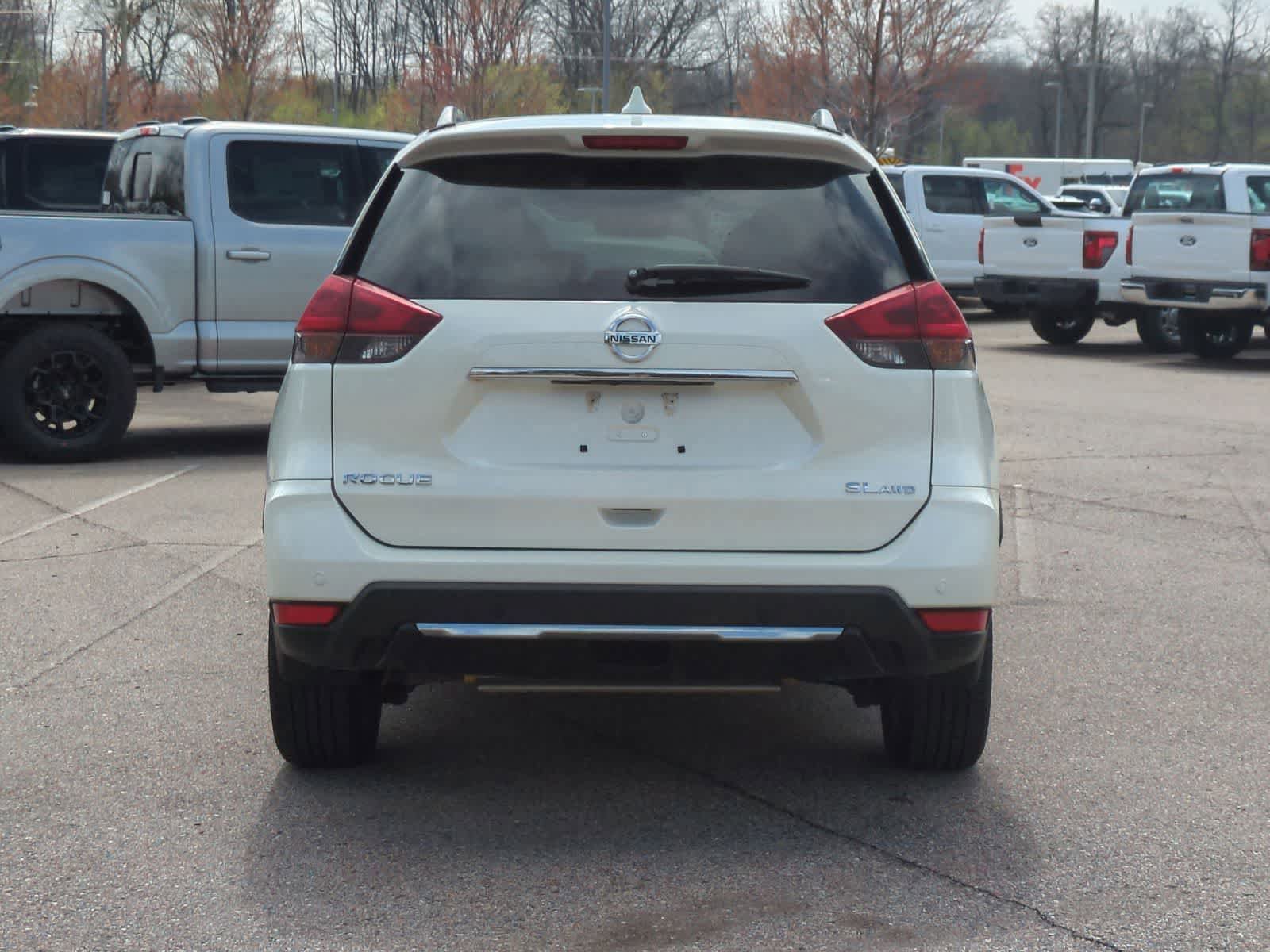 Used 2019 Nissan Rogue S AWD/4WD image 7