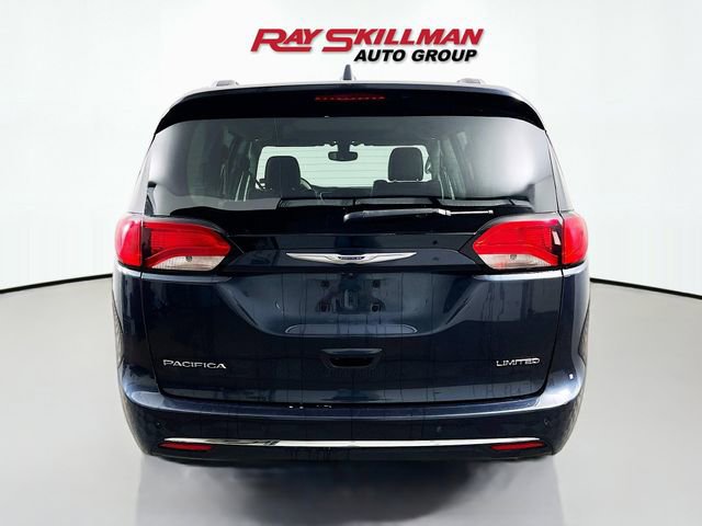 Used 2019 Chrysler Pacifica Limited image 6