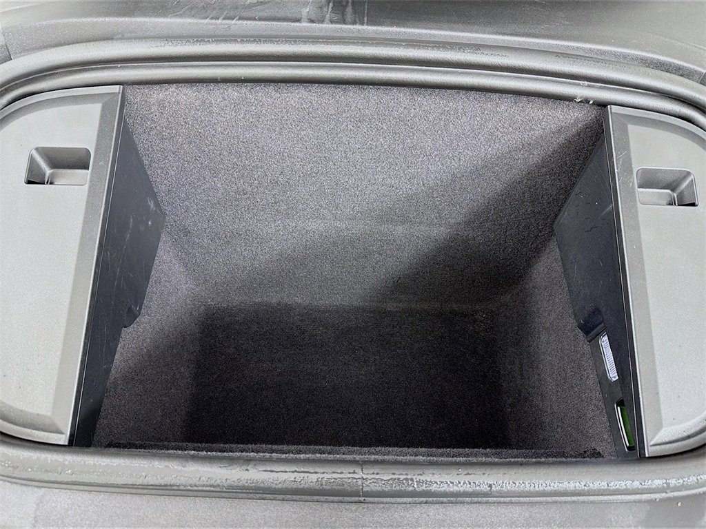 Certified 2022 Porsche Taycan image 32