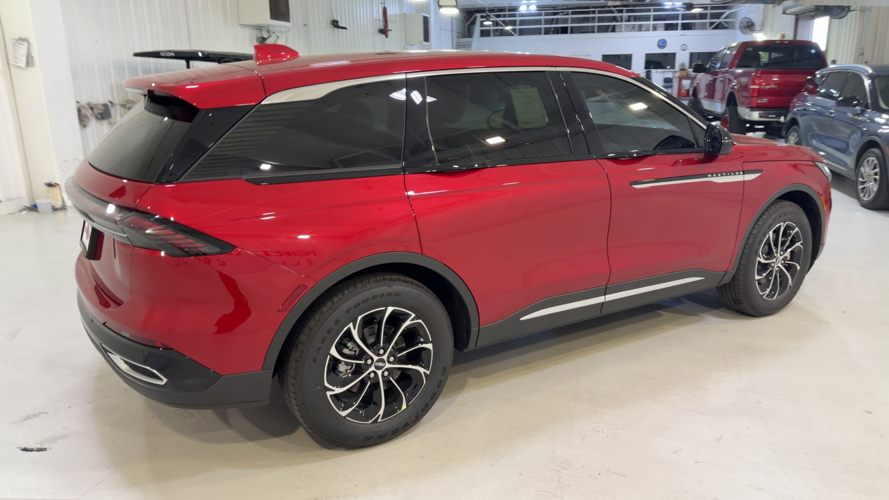 New 2026 Lincoln Nautilus Premier AWD/4WD image 9