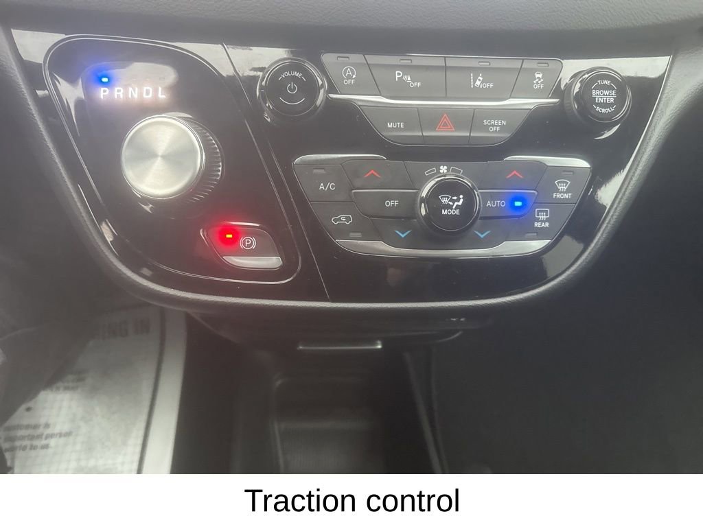 Used 2025 Chrysler Pacifica Select FWD image 23