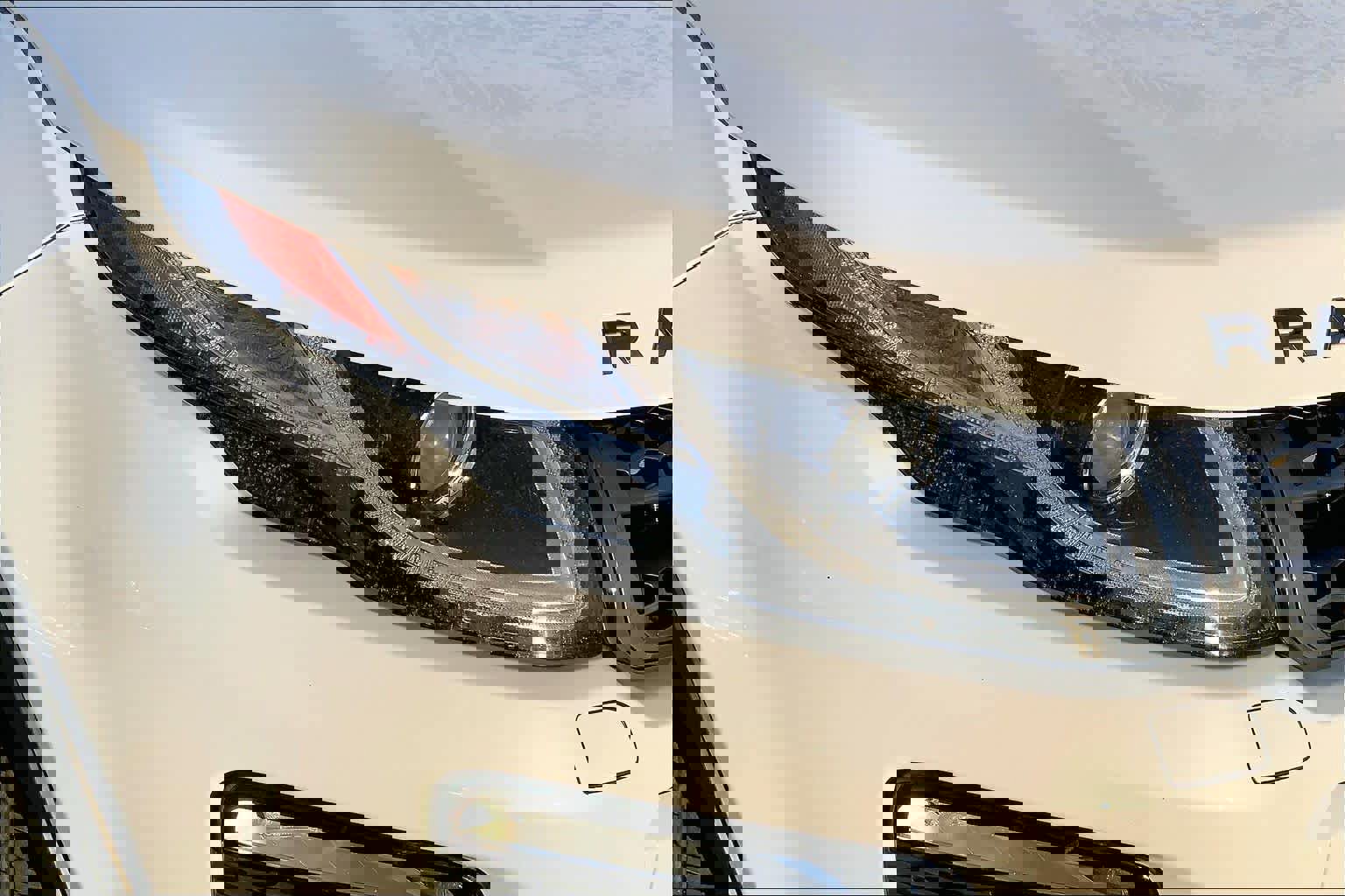 Used 2018 Land Rover Range Rover Evoque Landmark Edition image 26